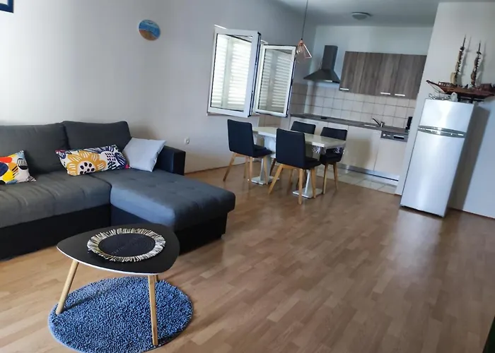 Kampor Damira Apartament *
